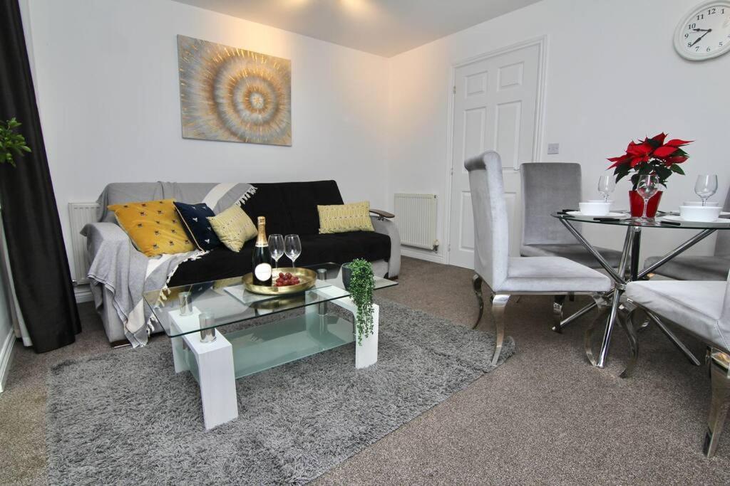 Daimler House - Cosy Home Near Coventry City Centre Zewnętrze zdjęcie
