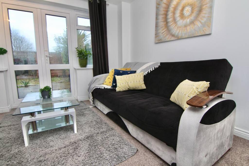 Daimler House - Cosy Home Near Coventry City Centre Zewnętrze zdjęcie