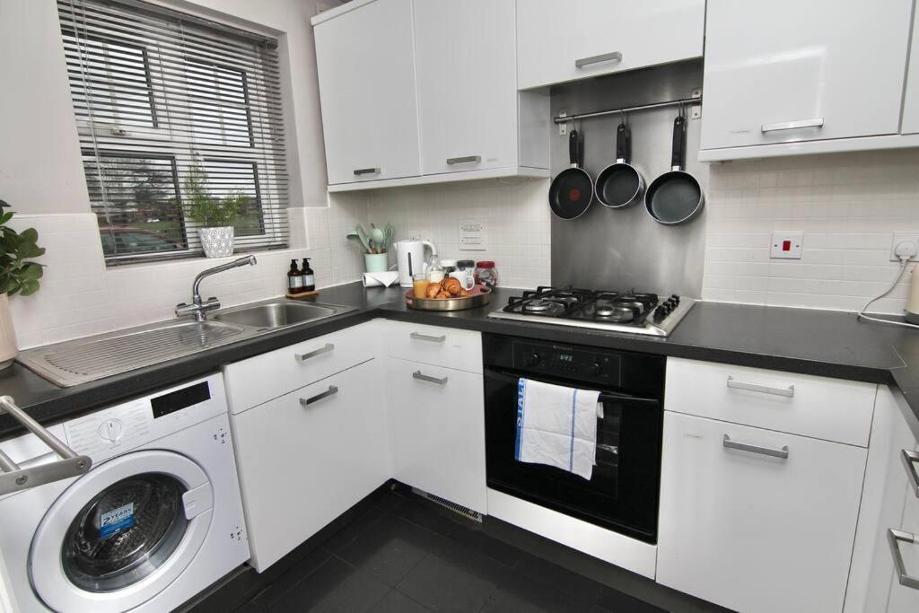 Daimler House - Cosy Home Near Coventry City Centre Zewnętrze zdjęcie